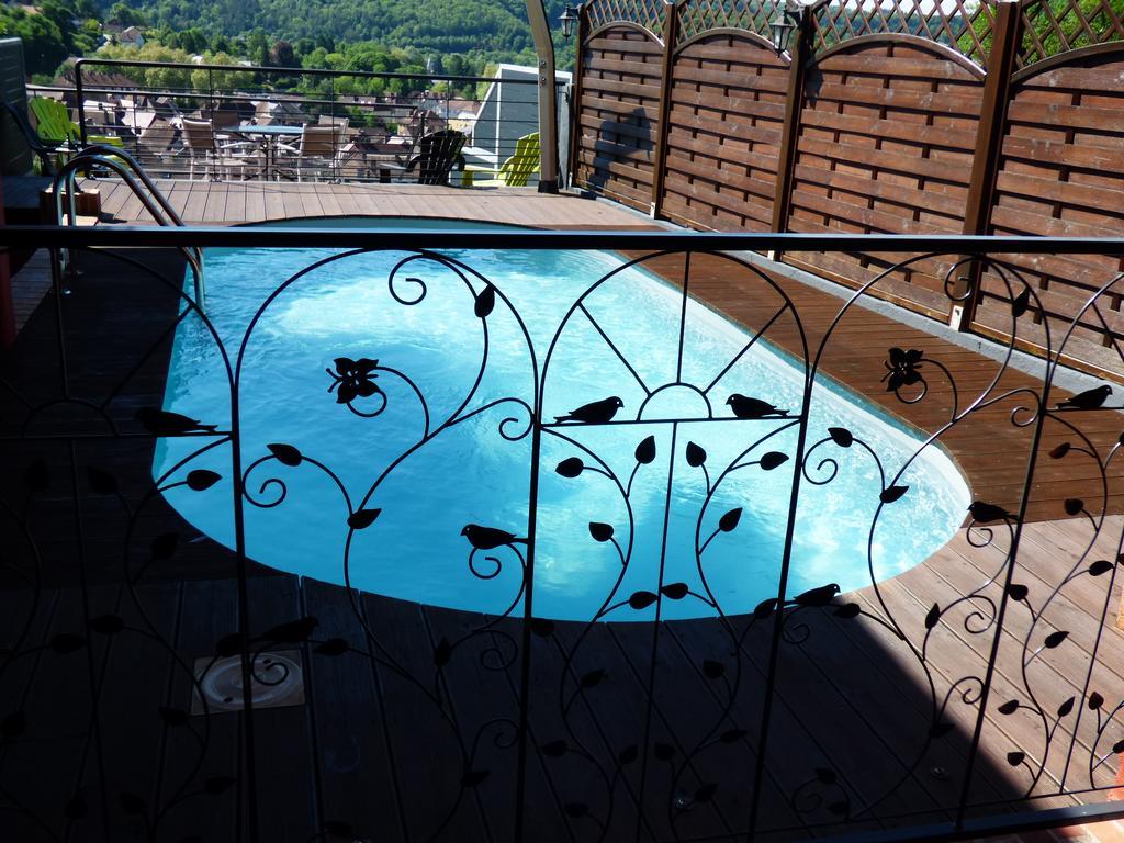 La Colline Aux Yeux Doubs Bed and Breakfast Baume-les-Dames Exteriör bild
