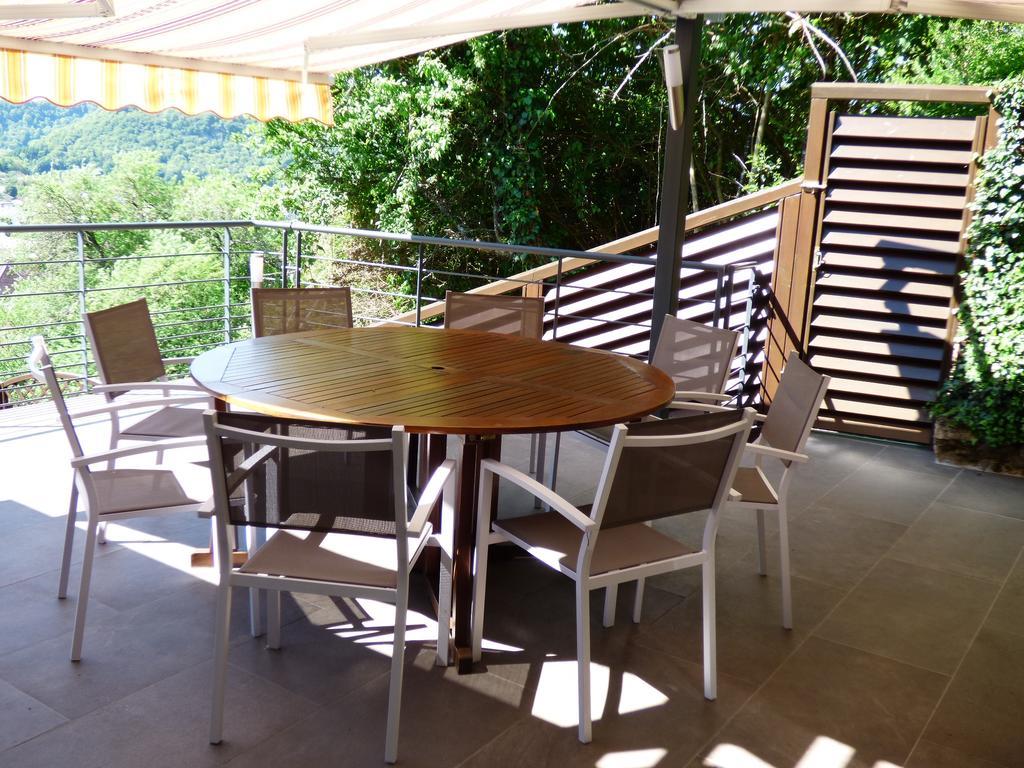 La Colline Aux Yeux Doubs Bed and Breakfast Baume-les-Dames Exteriör bild