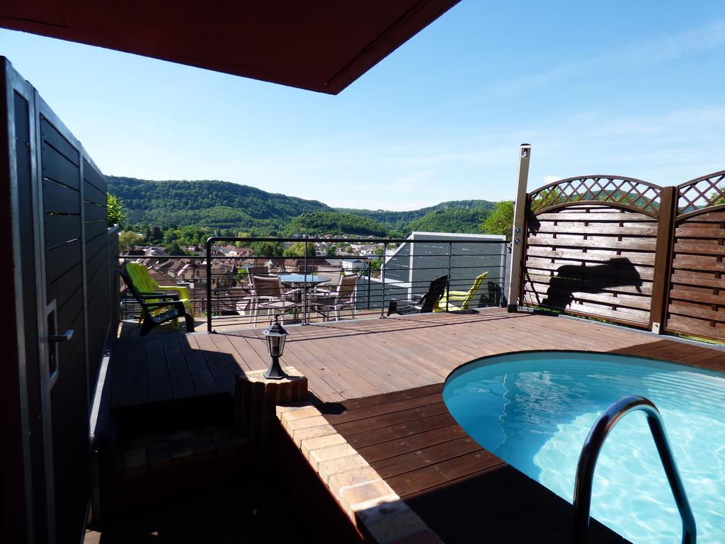La Colline Aux Yeux Doubs Bed and Breakfast Baume-les-Dames Exteriör bild