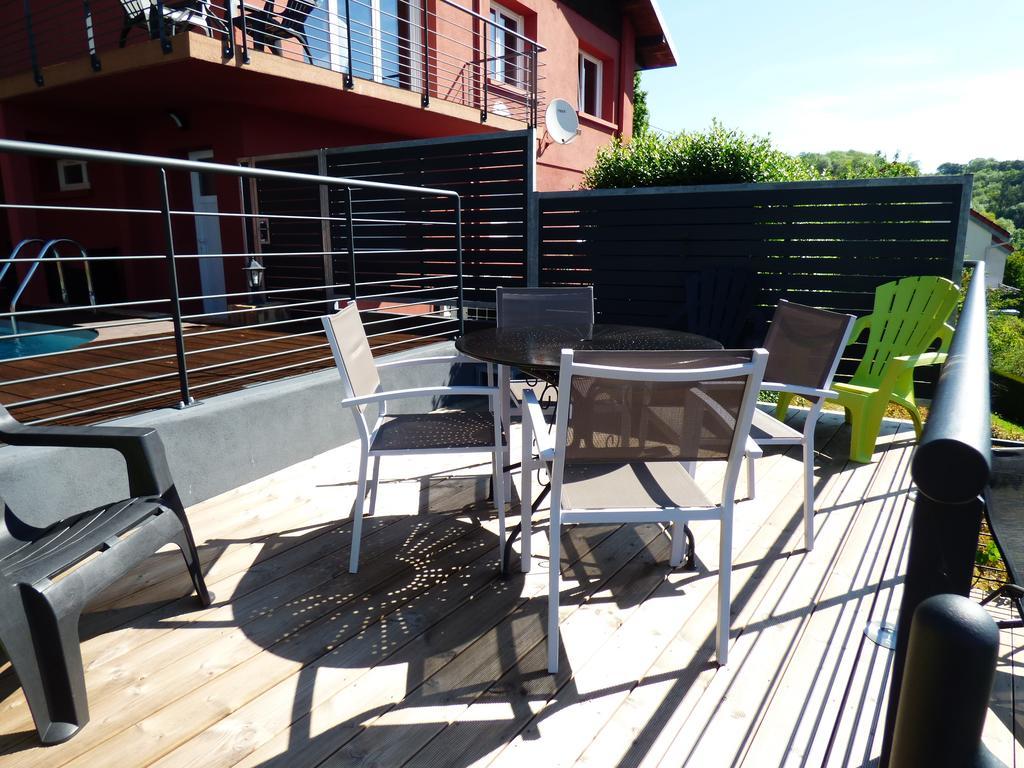 La Colline Aux Yeux Doubs Bed and Breakfast Baume-les-Dames Exteriör bild
