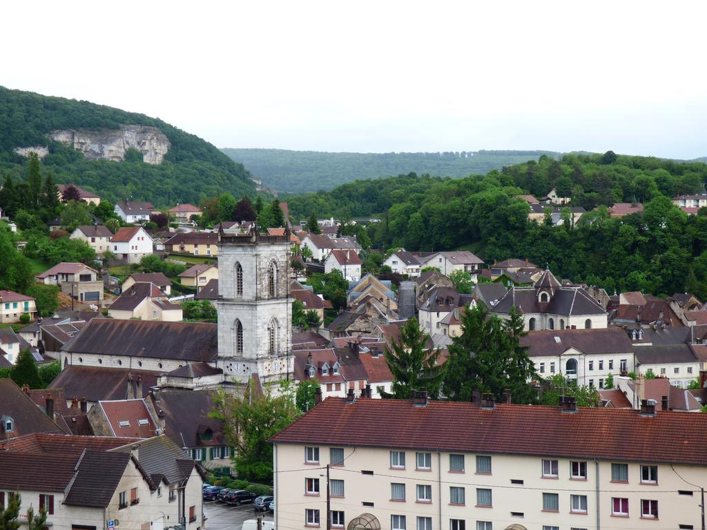 La Colline Aux Yeux Doubs Bed and Breakfast Baume-les-Dames Exteriör bild